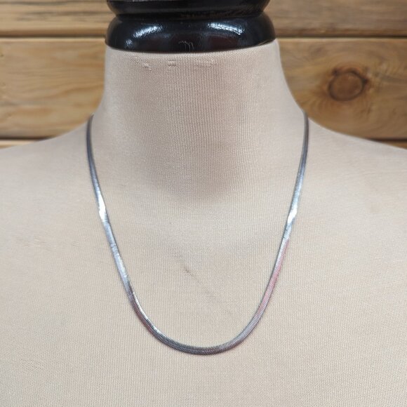 3/$25 SNAKE CURB CHAIN NECKLACES - Picture 3 of 3